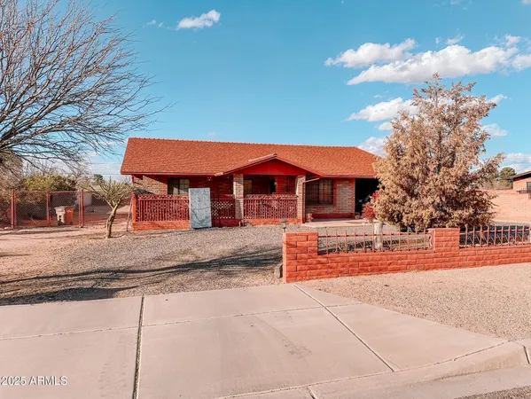 $259,000 | 1860 East 21st Street, Douglas, AZ 85607
