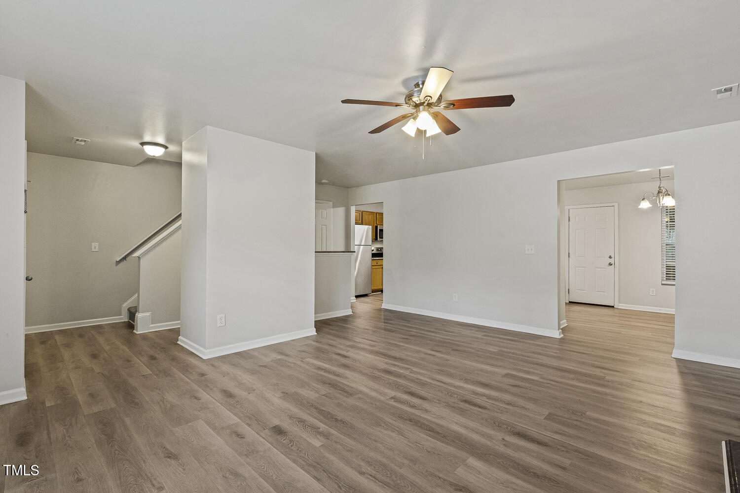 6604 Frogstool Lane Raleigh, NC 27610 - Photo 10 of 34 010