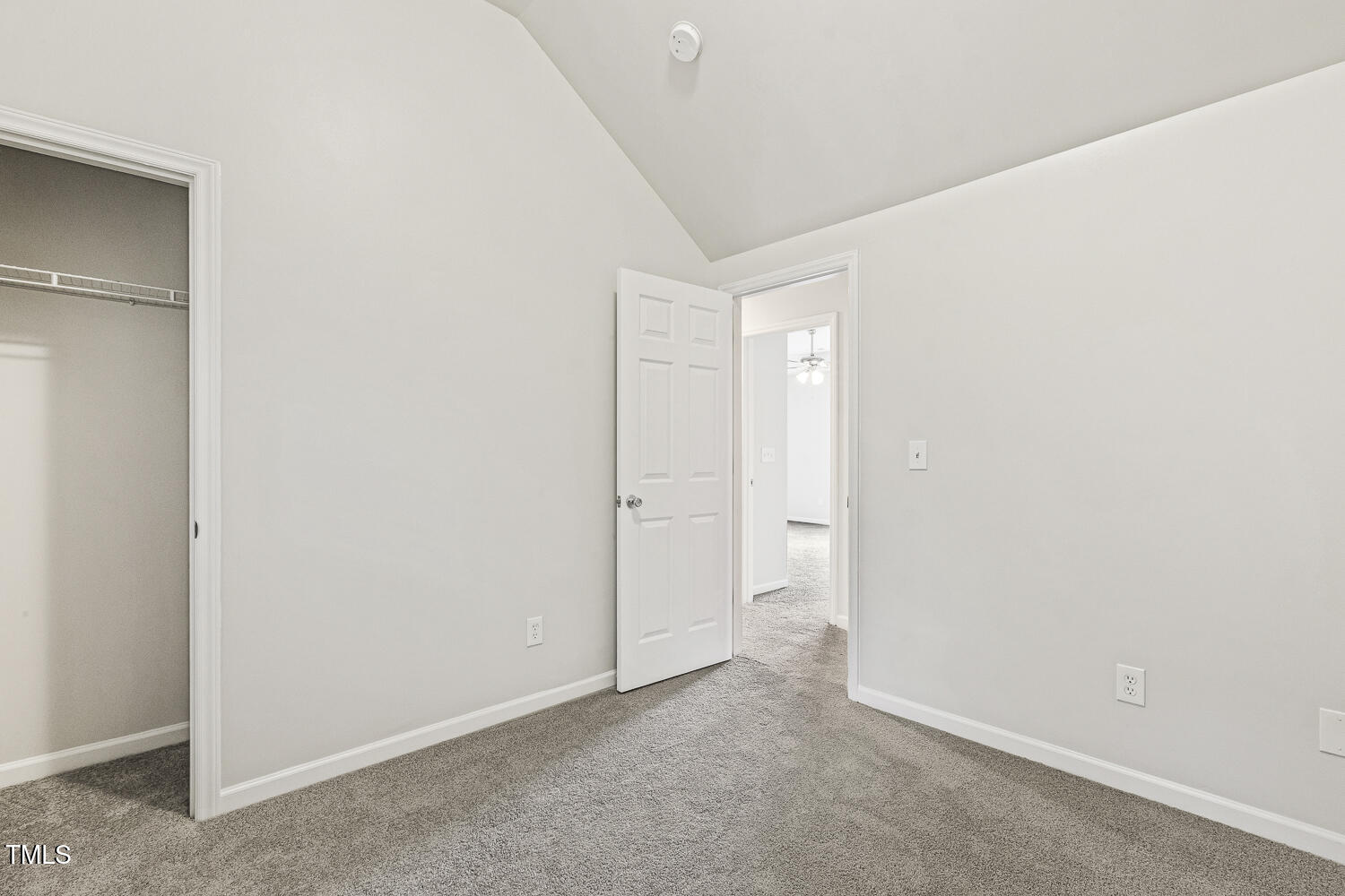 6604 Frogstool Lane Raleigh, NC 27610 - Photo 28 of 34 028