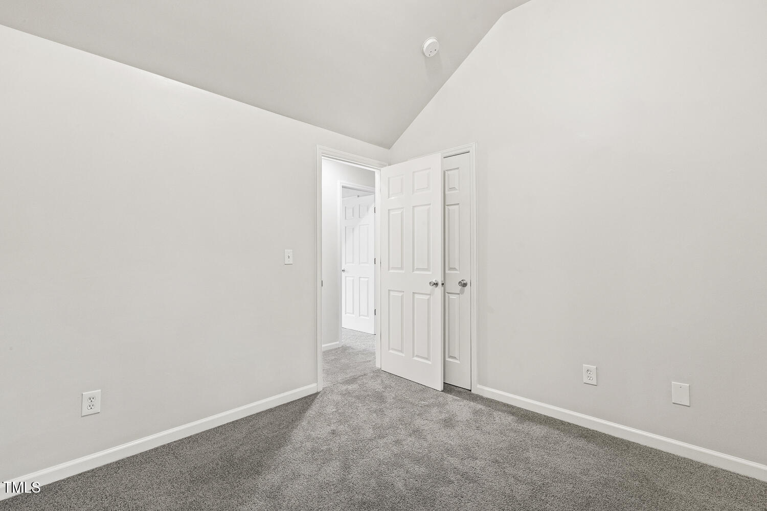 6604 Frogstool Lane Raleigh, NC 27610 - Photo 31 of 34 031