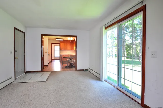 $475,000 | 324 Firetown Road, Simsbury, CT 06070