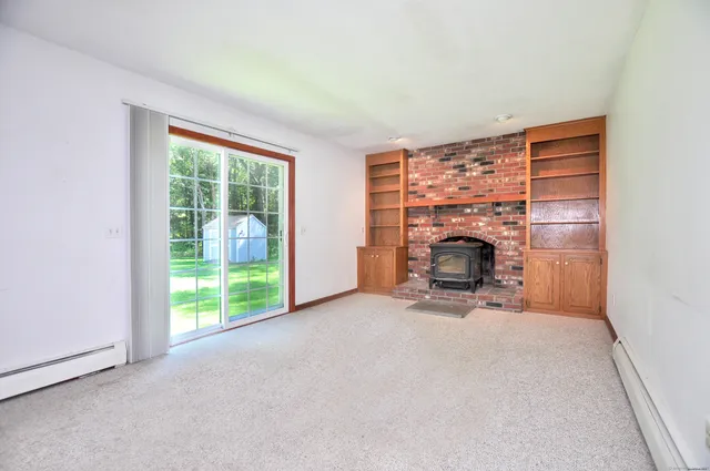 $475,000 | 324 Firetown Road, Simsbury, CT 06070