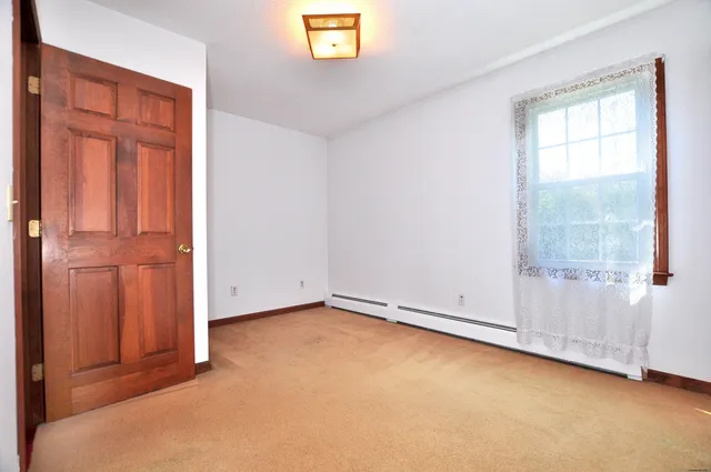 $475,000 | 324 Firetown Road, Simsbury, CT 06070