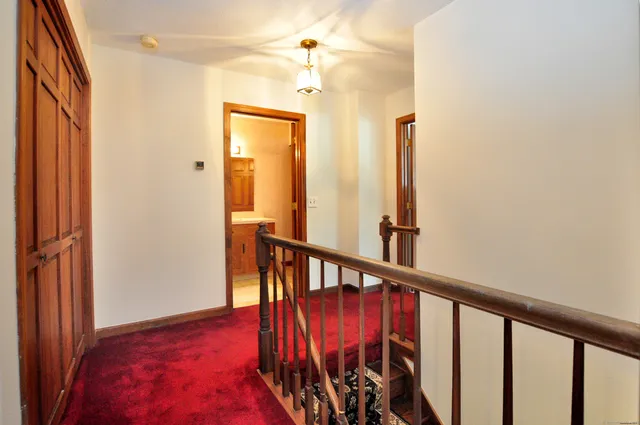 $475,000 | 324 Firetown Road, Simsbury, CT 06070