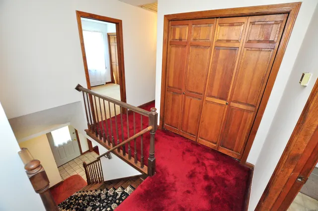 $475,000 | 324 Firetown Road, Simsbury, CT 06070