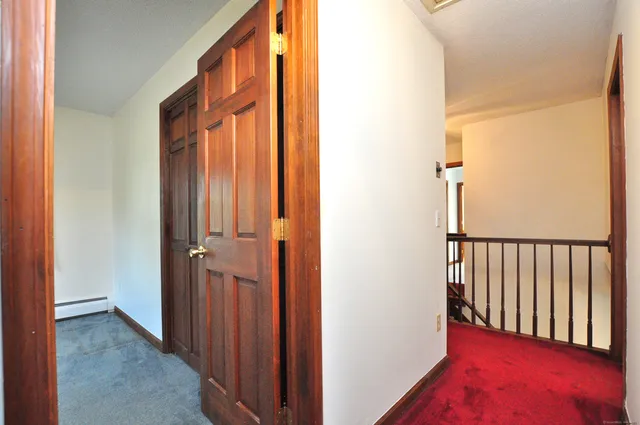 $475,000 | 324 Firetown Road, Simsbury, CT 06070