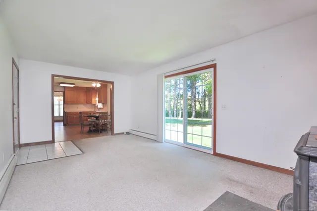 $475,000 | 324 Firetown Road, Simsbury, CT 06070