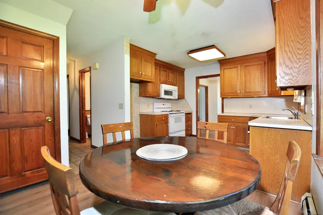 $475,000 | 324 Firetown Road, Simsbury, CT 06070