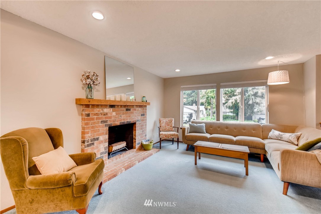 17830 29th Drive Southeast Bothell, WA 98012 - Photo 4 of 25