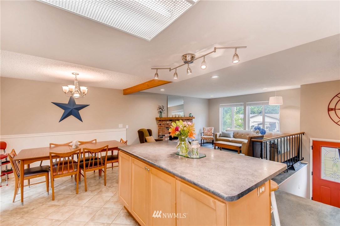 17830 29th Drive Southeast Bothell, WA 98012 - Photo 9 of 25