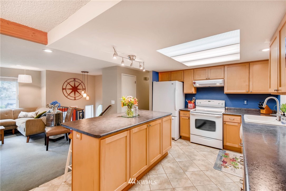 17830 29th Drive Southeast Bothell, WA 98012 - Photo 10 of 25