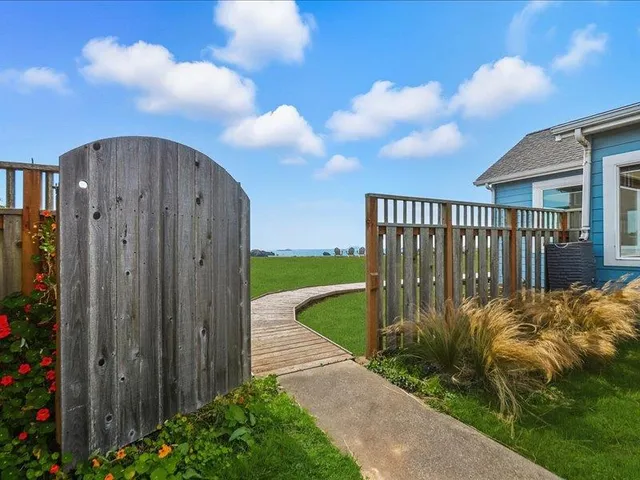 $1,200,000 | 183 Lighthouse Way, Crescent City, CA 95531