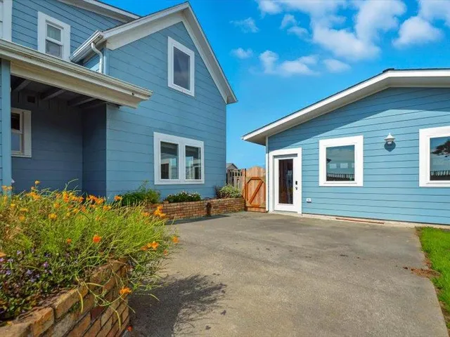 $1,200,000 | 183 Lighthouse Way, Crescent City, CA 95531