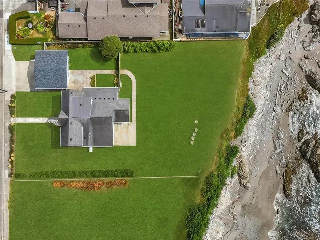 $1,200,000 | 183 Lighthouse Way, Crescent City, CA 95531