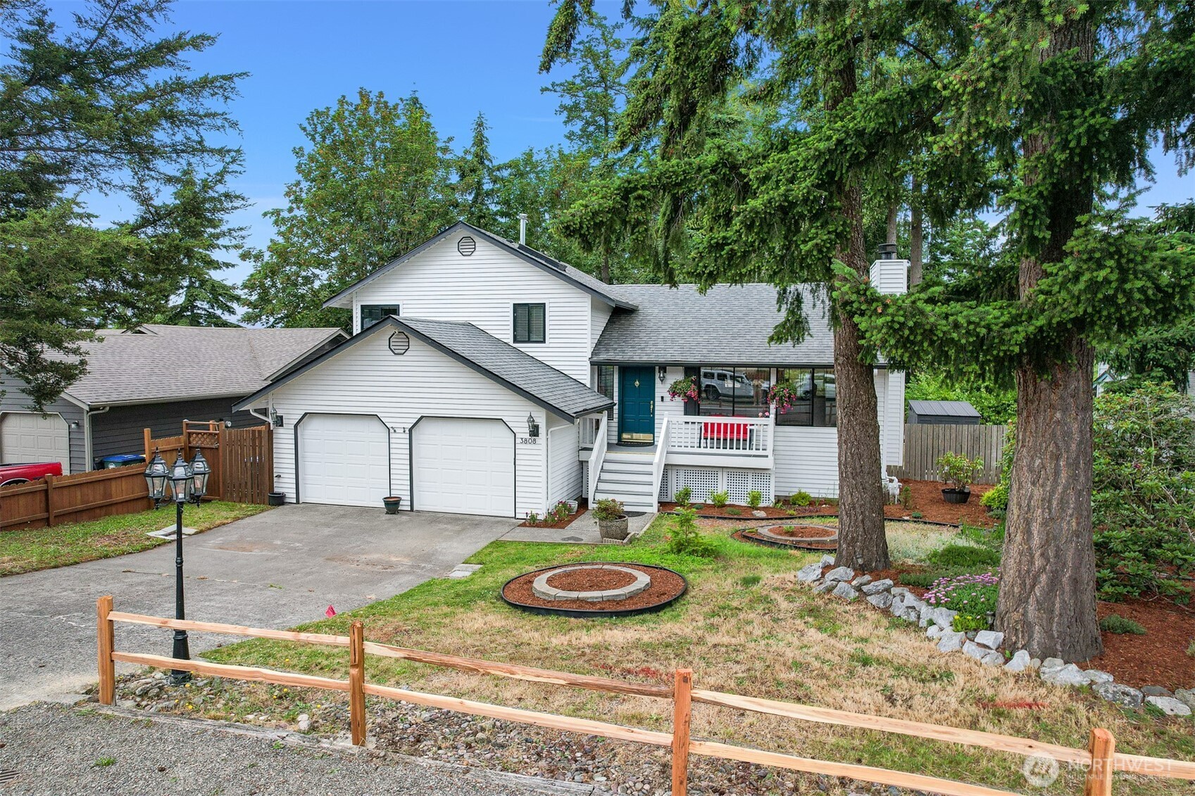 3808 Spring Coulee Road Bellingham, WA 98226 - Photo 2 of 38