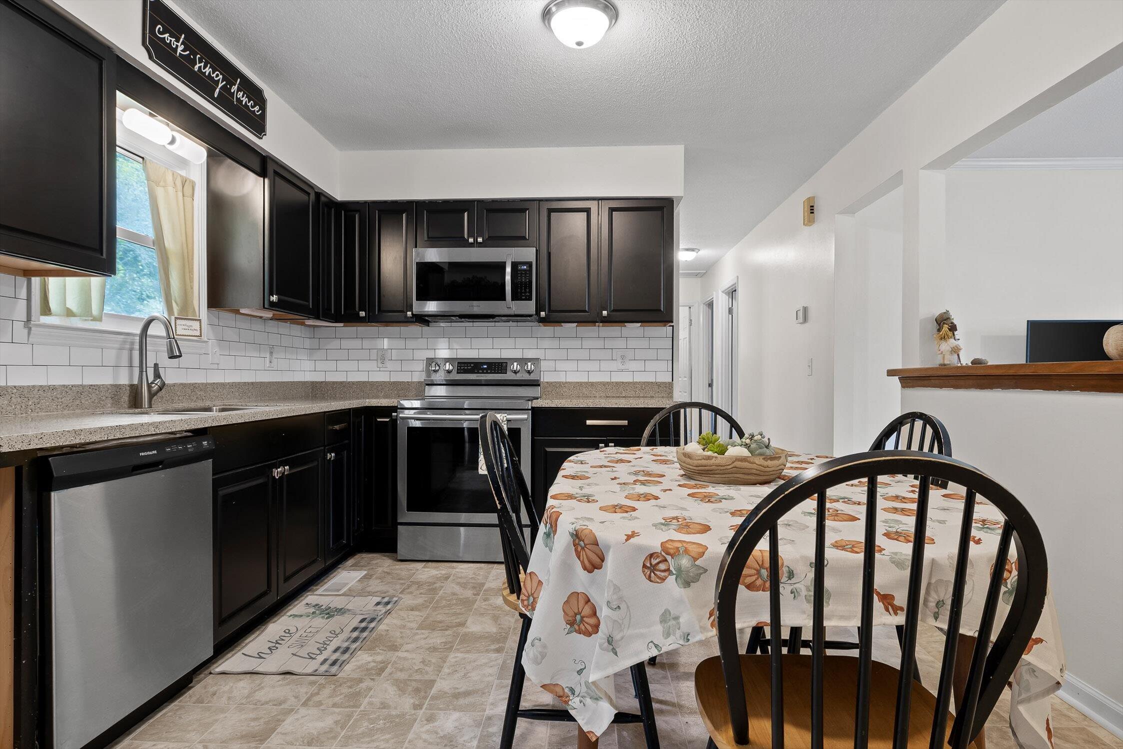 1053 Old Three Notch Road Ringgold, GA 30736 - Photo 3 of 24 17-Old Three Notch -9