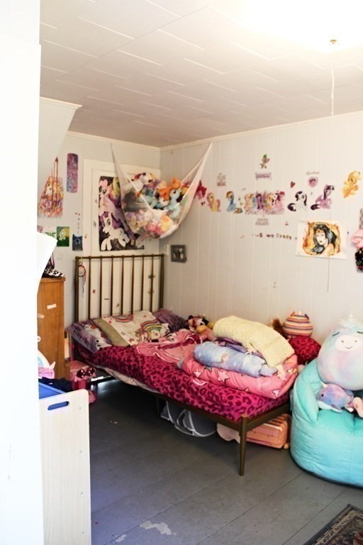 64 High Street Gardner, MA 01440 - Photo 15 of 20 a bedroom with a bed and a window