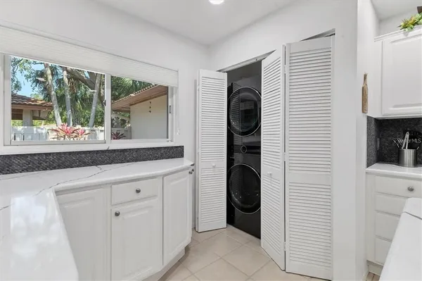 a view of a livingroom and furniture