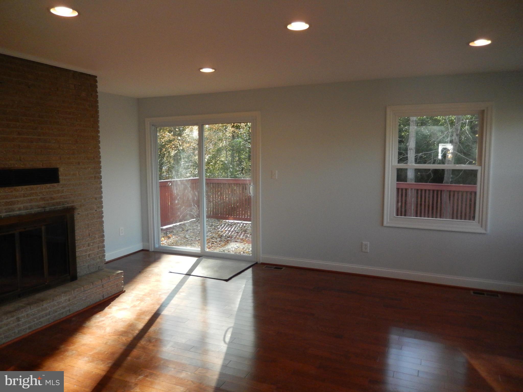 1613 Bowleys Quarters Road Baltimore, MD 21220 - Photo 8 of 30 Living Room