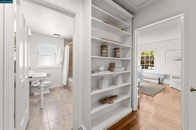 $895,000 | 5450 Ascot Drive, Oakland, CA 94611