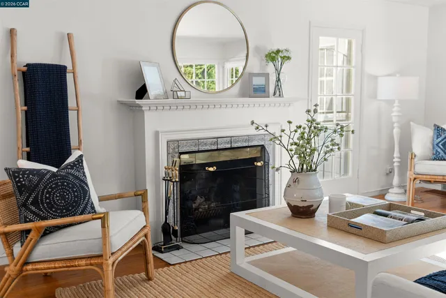 $895,000 | 5450 Ascot Drive, Oakland, CA 94611