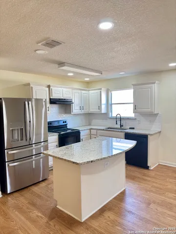 $1,700 | 11474 Country Canyon, San Antonio, TX 78252