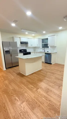 $1,700 | 11474 Country Canyon, San Antonio, TX 78252