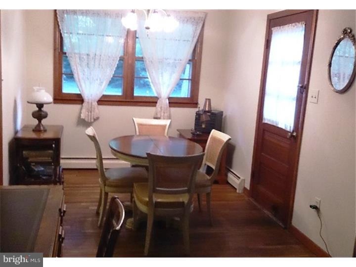 406 Sunset Road Burlington Township, NJ 08016 - Photo 9 of 24