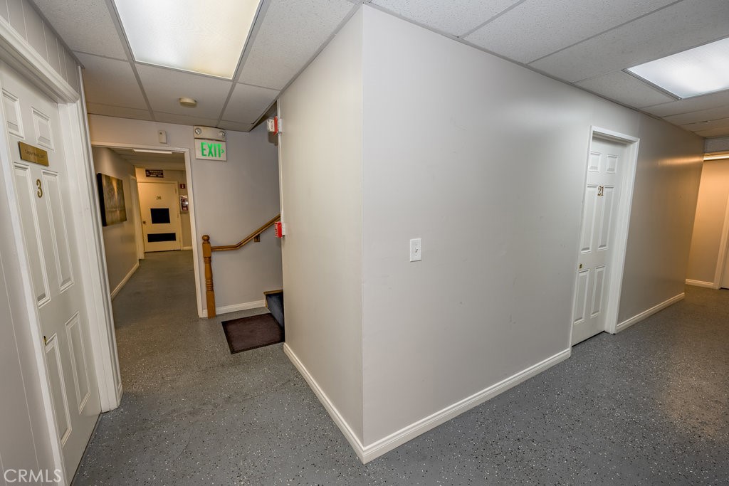 501 South Myrtle Avenue Monrovia, CA 91016 - Photo 16 of 20 a view of a hallway with furniture