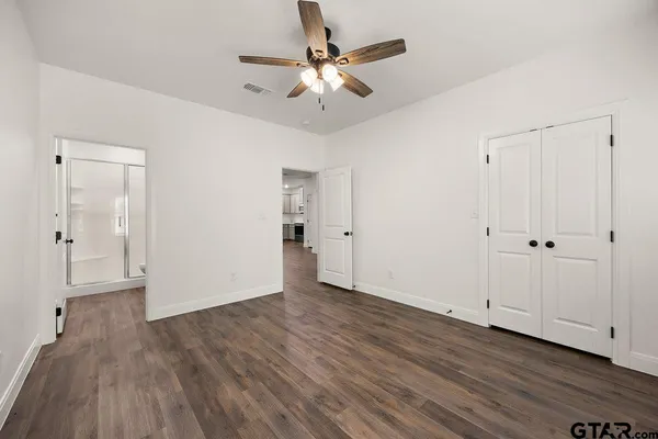 $1,395 | 18754 County Road 437, Lindale, TX 75771