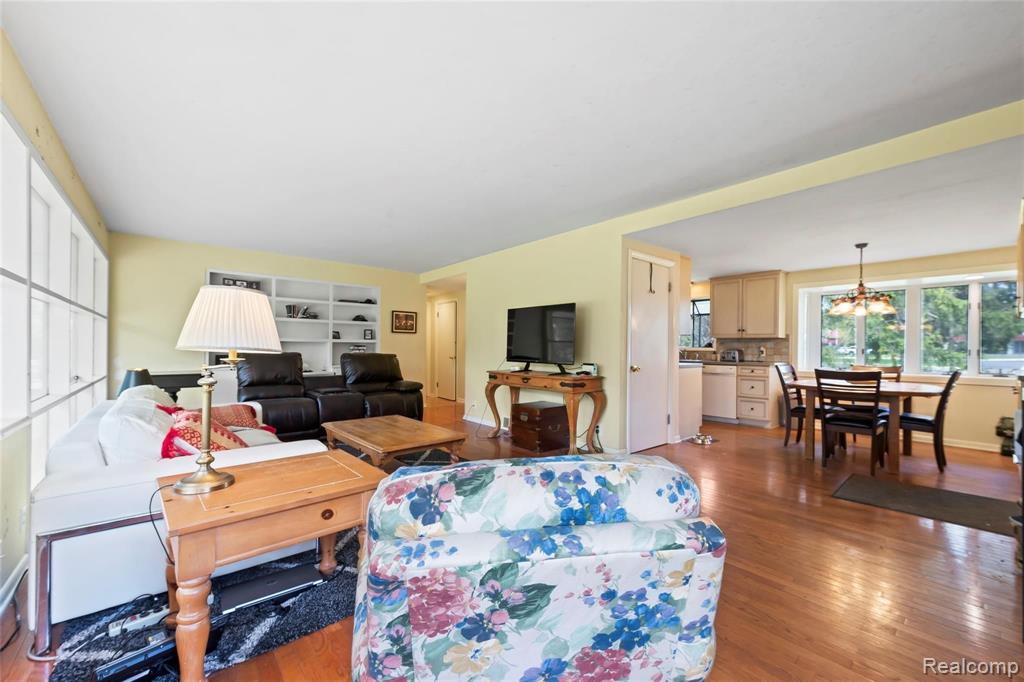 4165 Quarton Road Bloomfield Hills, MI 48301 - Photo 10 of 39