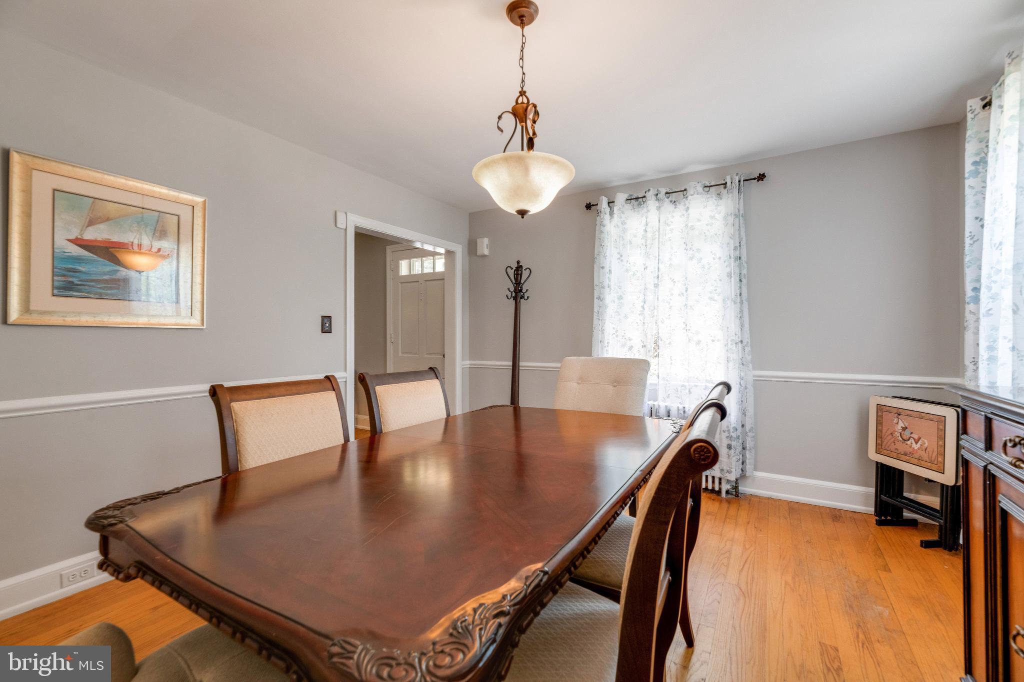 733 Brookwood Road Baltimore, MD 21229 - Photo 11 of 44