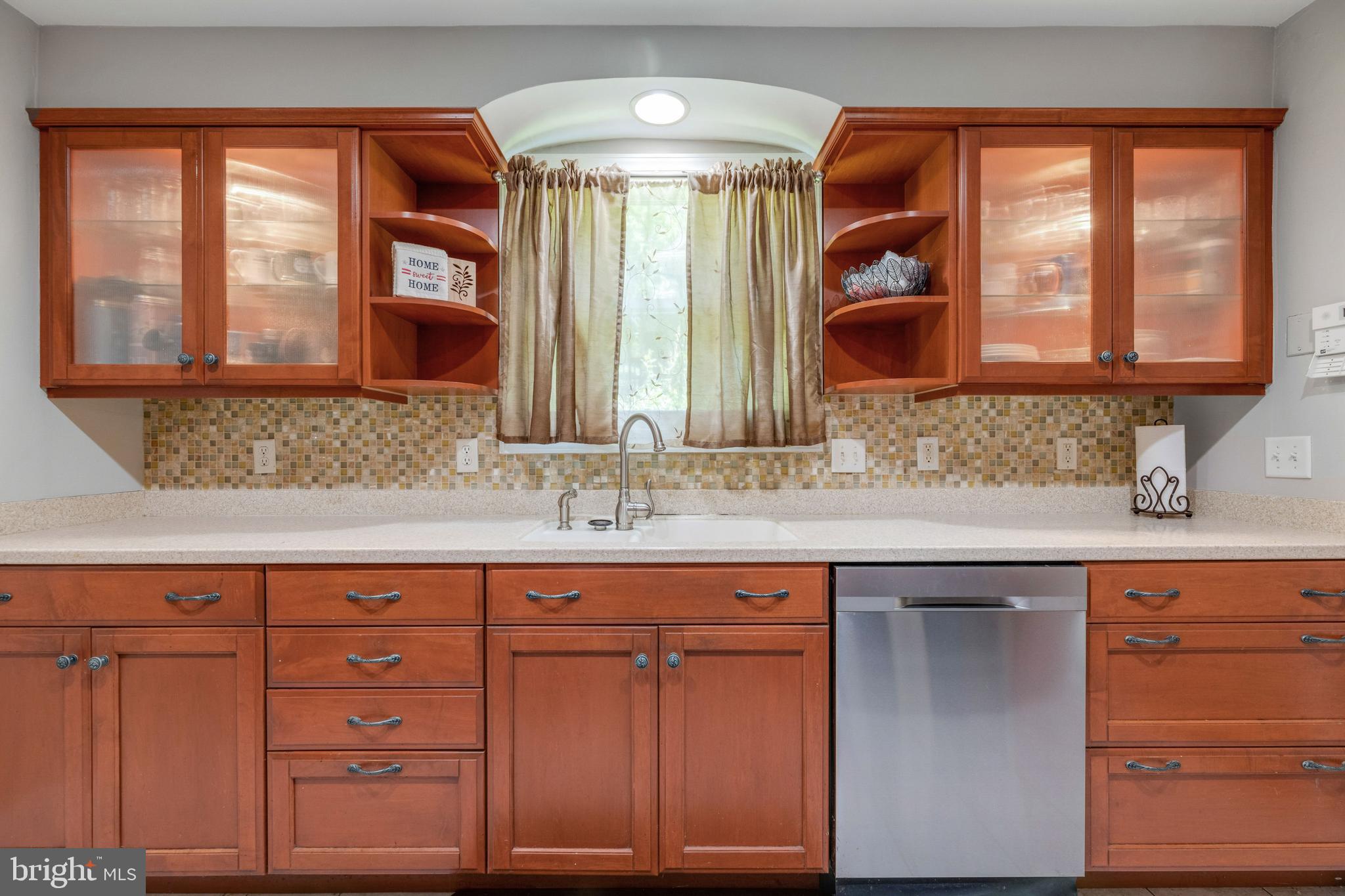 733 Brookwood Road Baltimore, MD 21229 - Photo 17 of 44