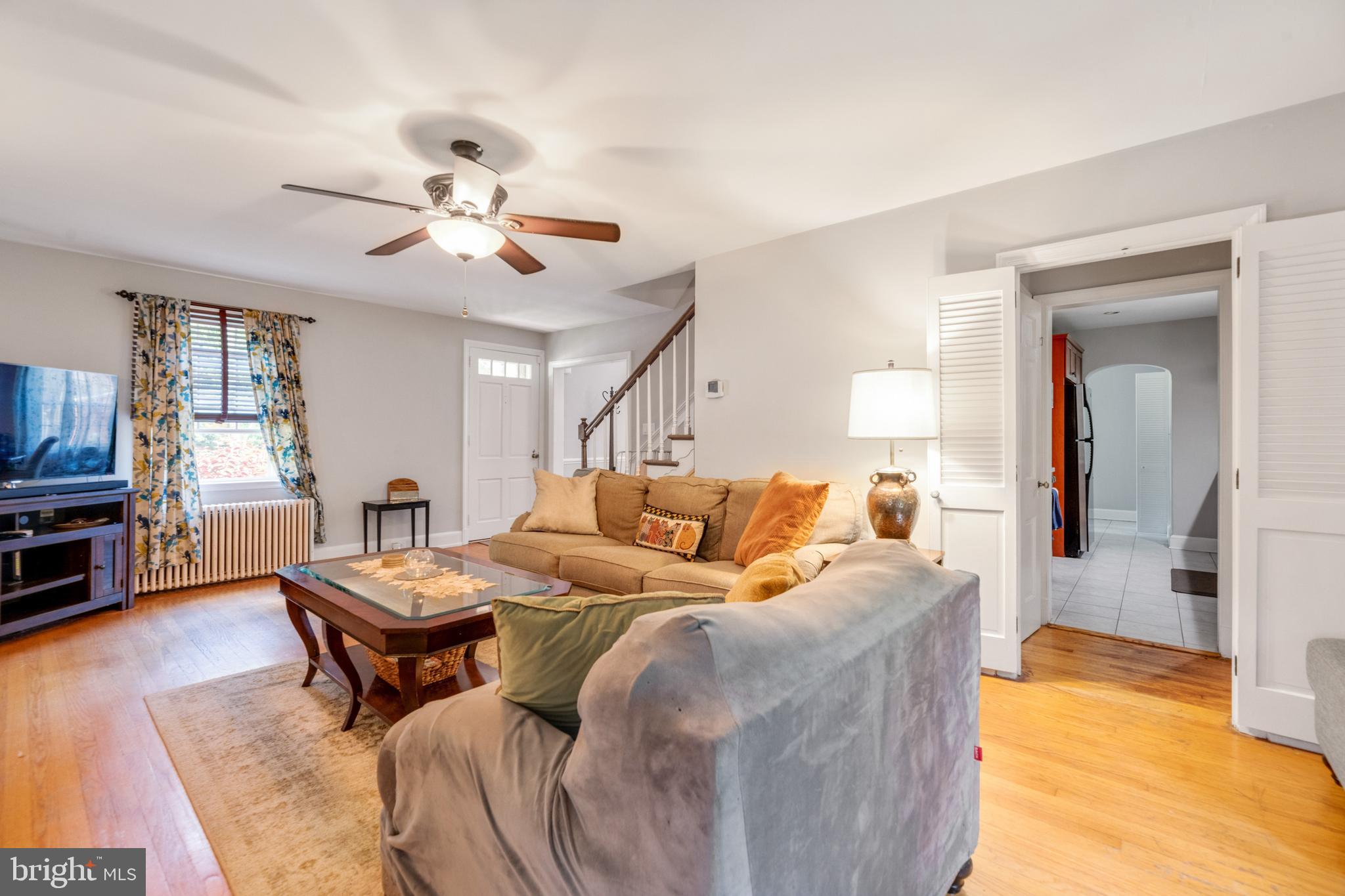 733 Brookwood Road Baltimore, MD 21229 - Photo 7 of 44