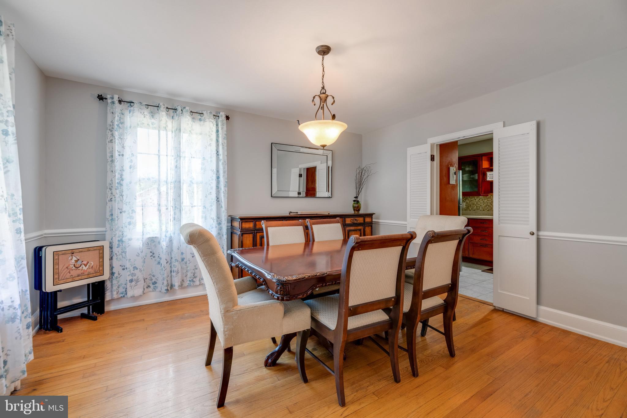 733 Brookwood Road Baltimore, MD 21229 - Photo 9 of 44