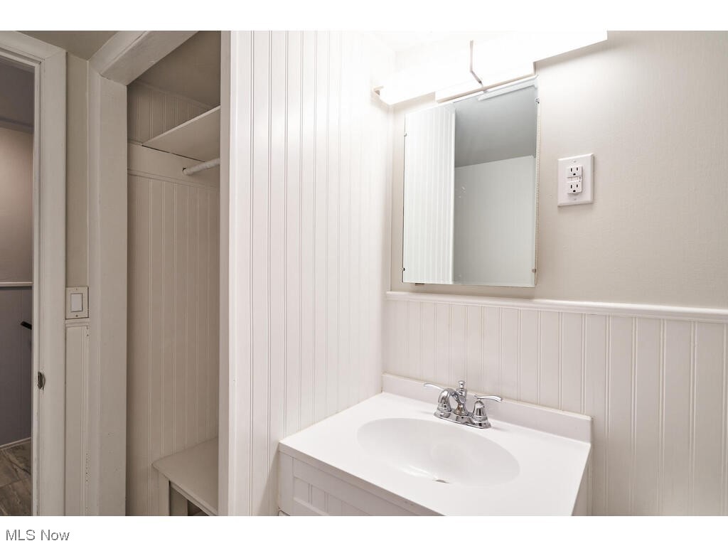 2122 Springfield Center Road Akron, OH 44312 - Photo 19 of 28 Gallery Image 19