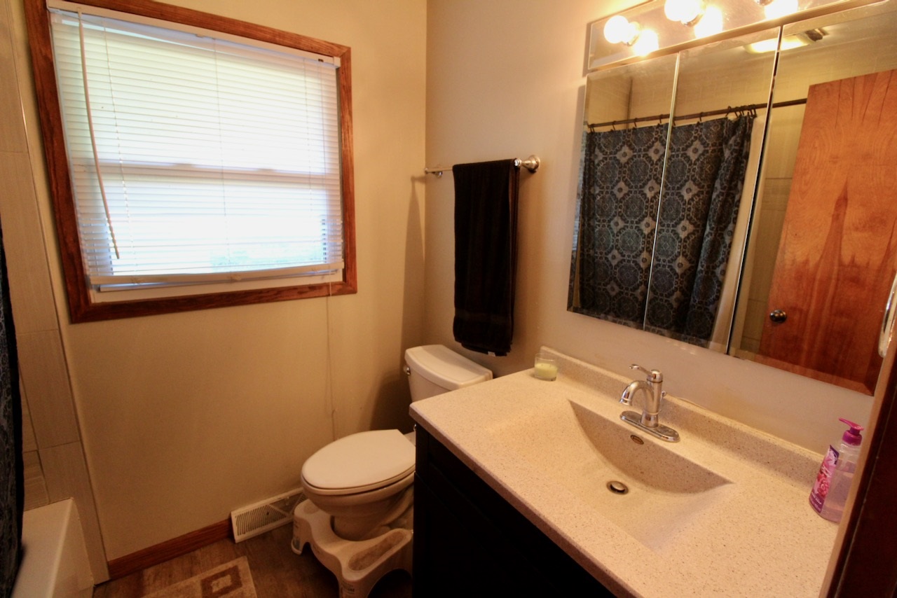 6912 Old State Road Evansville, IN 47710 - Photo 14 of 20 Gallery Image 14