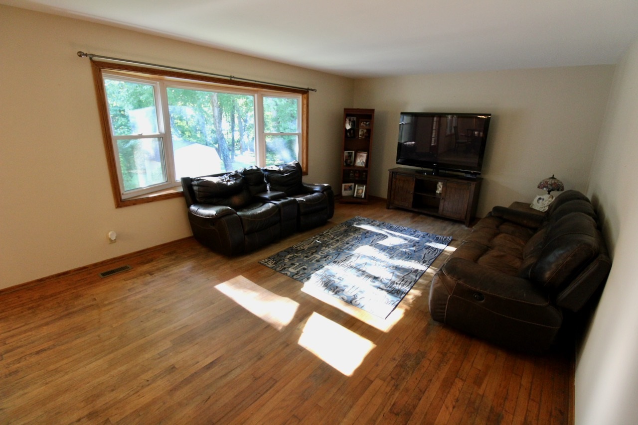 6912 Old State Road Evansville, IN 47710 - Photo 6 of 20 Gallery Image 6