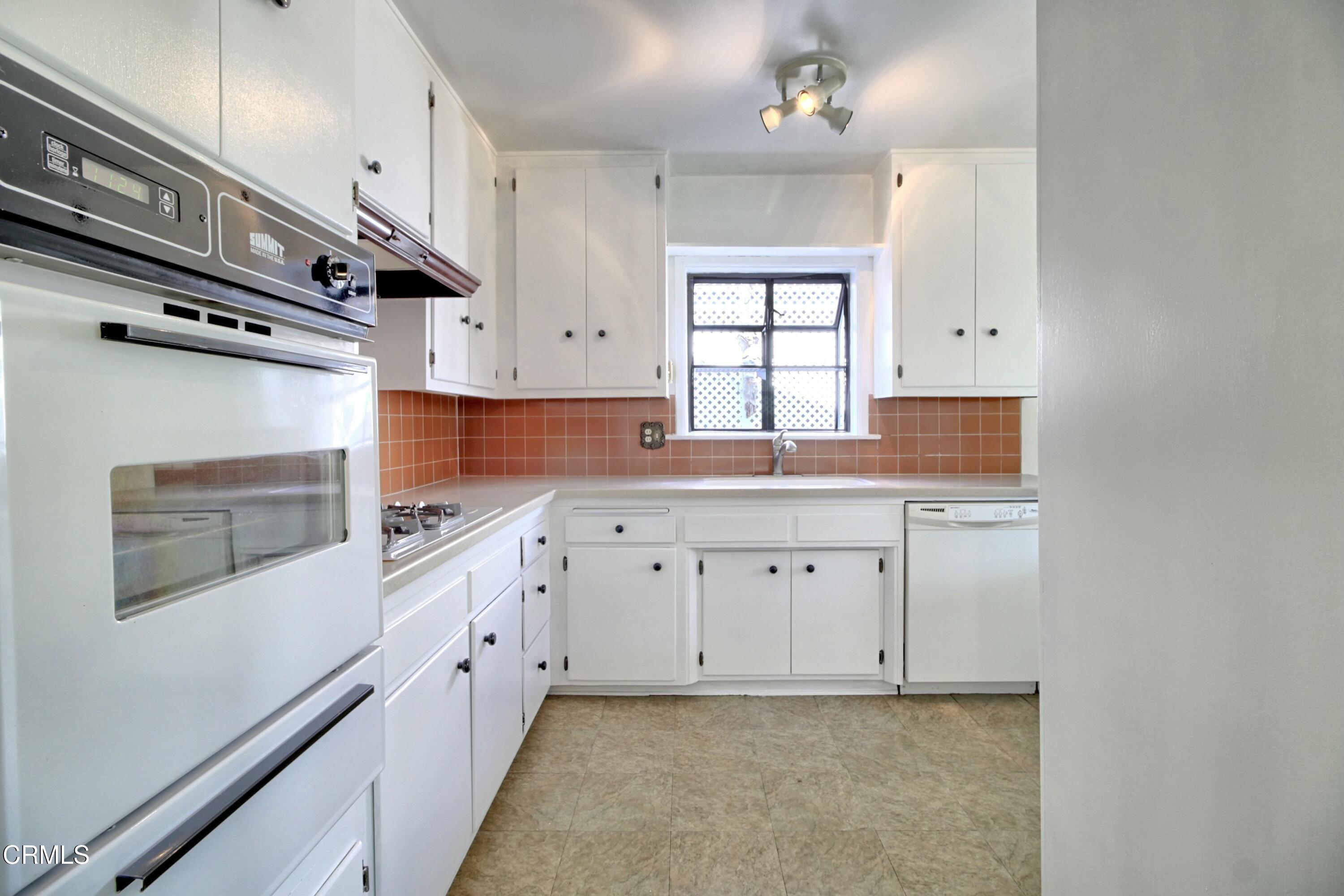 3640 South J Street Oxnard, CA 93033 - Photo 8 of 24 tempImageLJhPO5