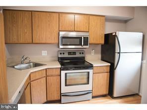 544 Whetstone Road Horsham, PA 19044 - Photo 2 of 11 eat in kitchen
