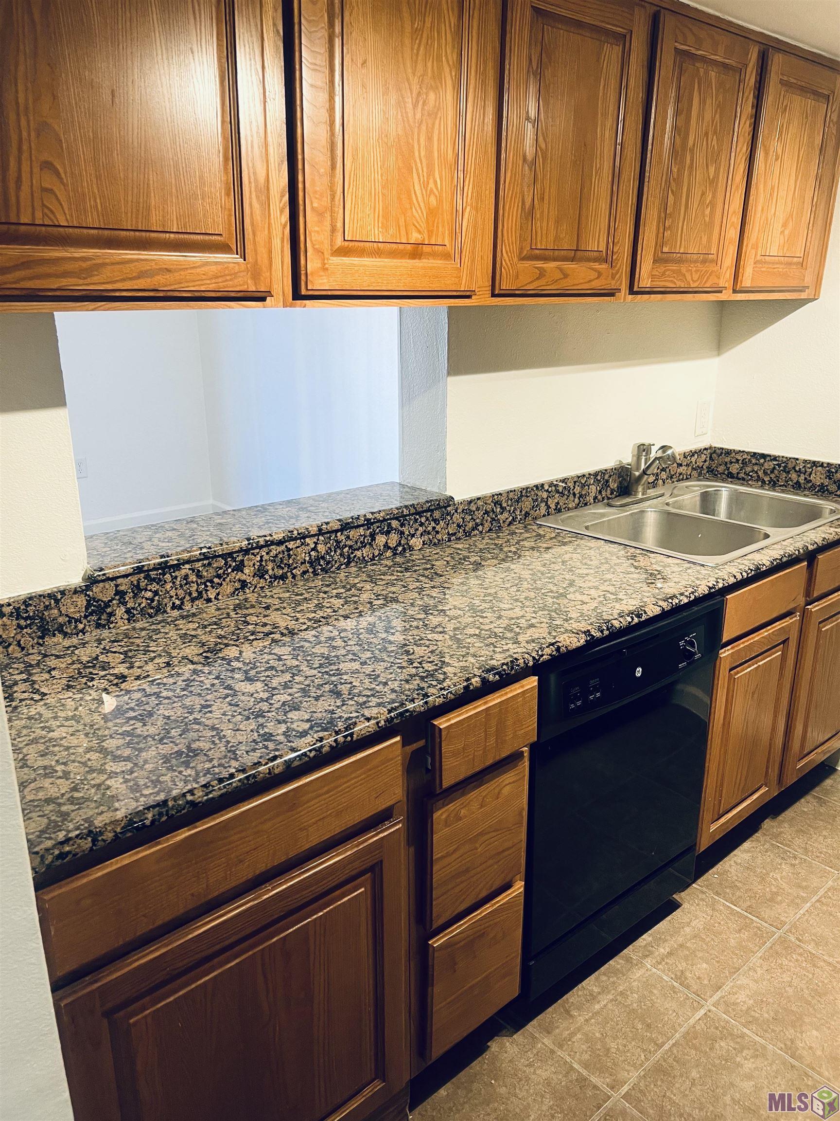 10292-7 West Winston Avenue, Unit 7 Baton Rouge, LA 70809 - Photo 2 of 10