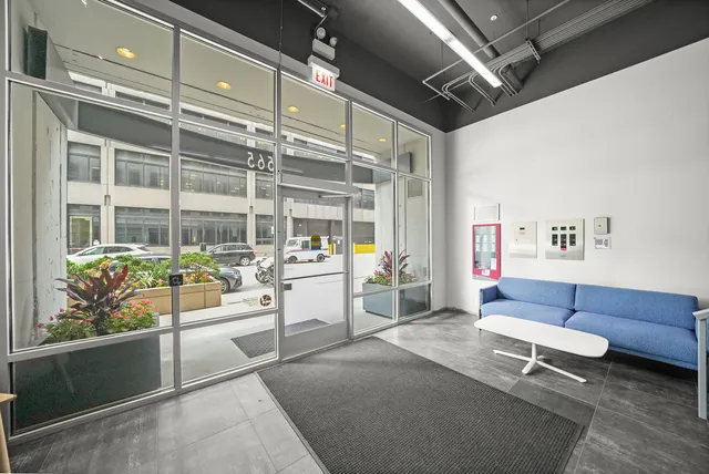 $449,000 | 565 West Quincy Street, Unit 1306, Chicago, IL 60661