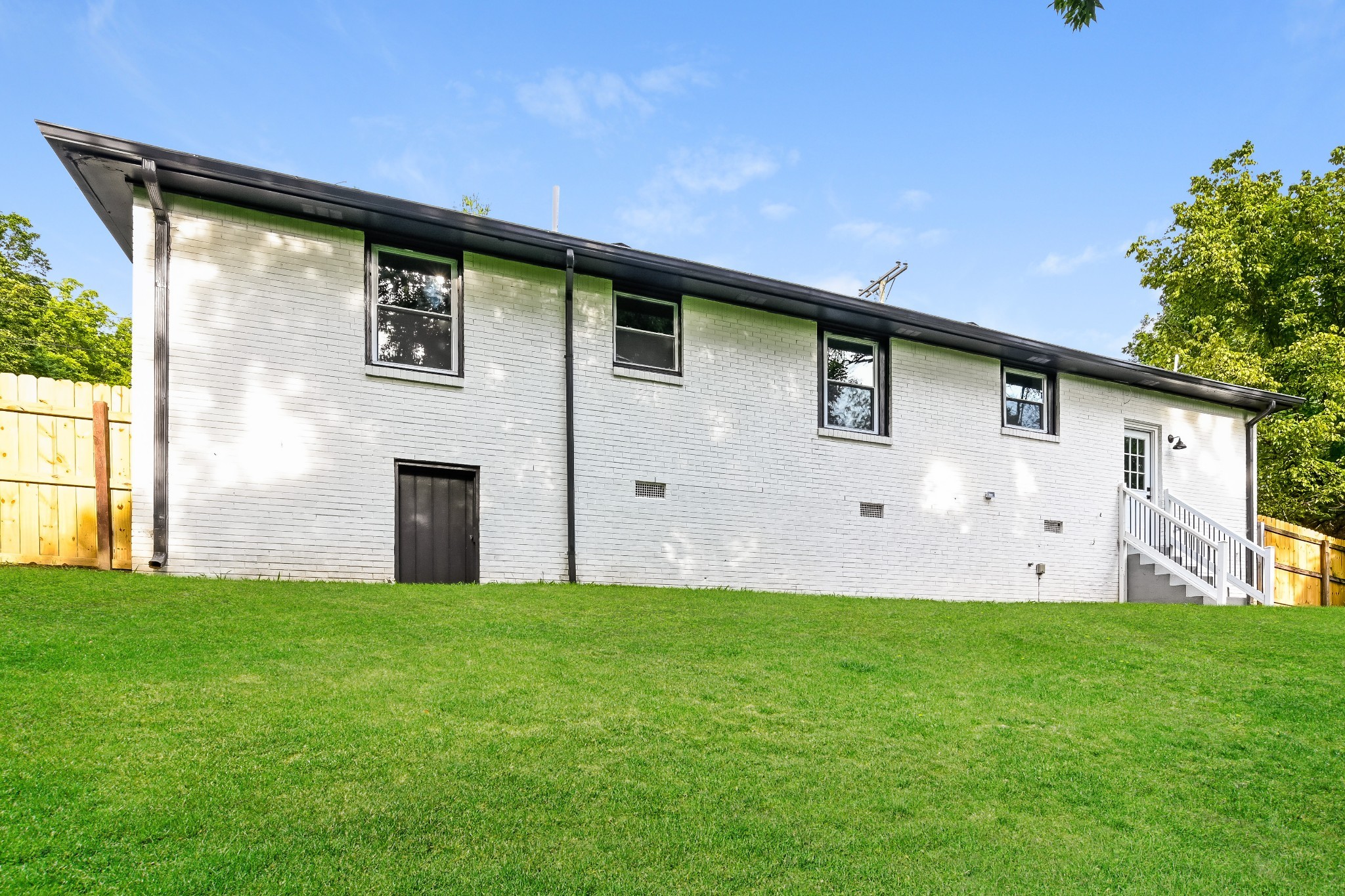 4932 Aquatic Road Nashville, TN 37211 - Photo 15 of 16 a front view of house with yard