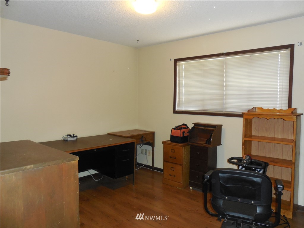 733 Holcomb Road Kelso, WA 98626 - Photo 11 of 23 Gallery Image 11