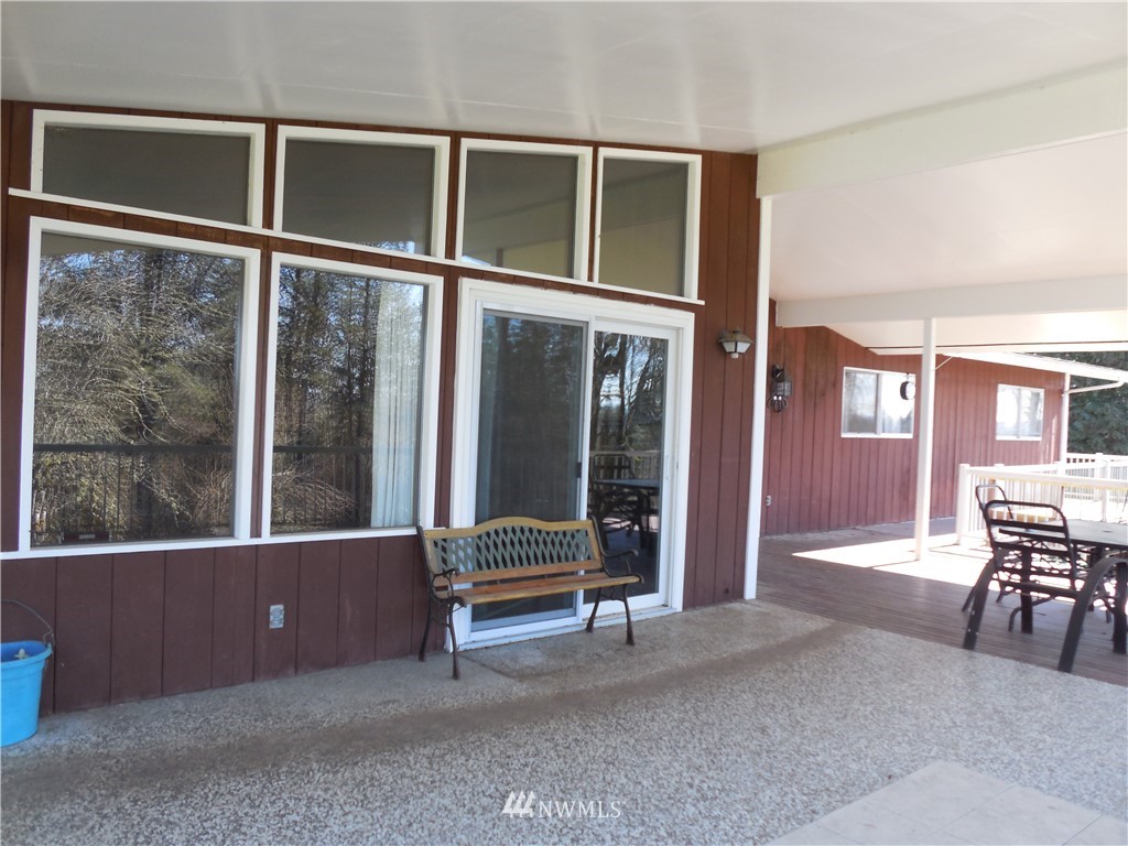 733 Holcomb Road Kelso, WA 98626 - Photo 3 of 23 Gallery Image 3