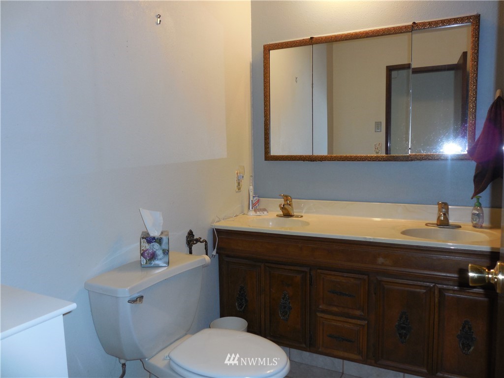 733 Holcomb Road Kelso, WA 98626 - Photo 8 of 23 Gallery Image 8