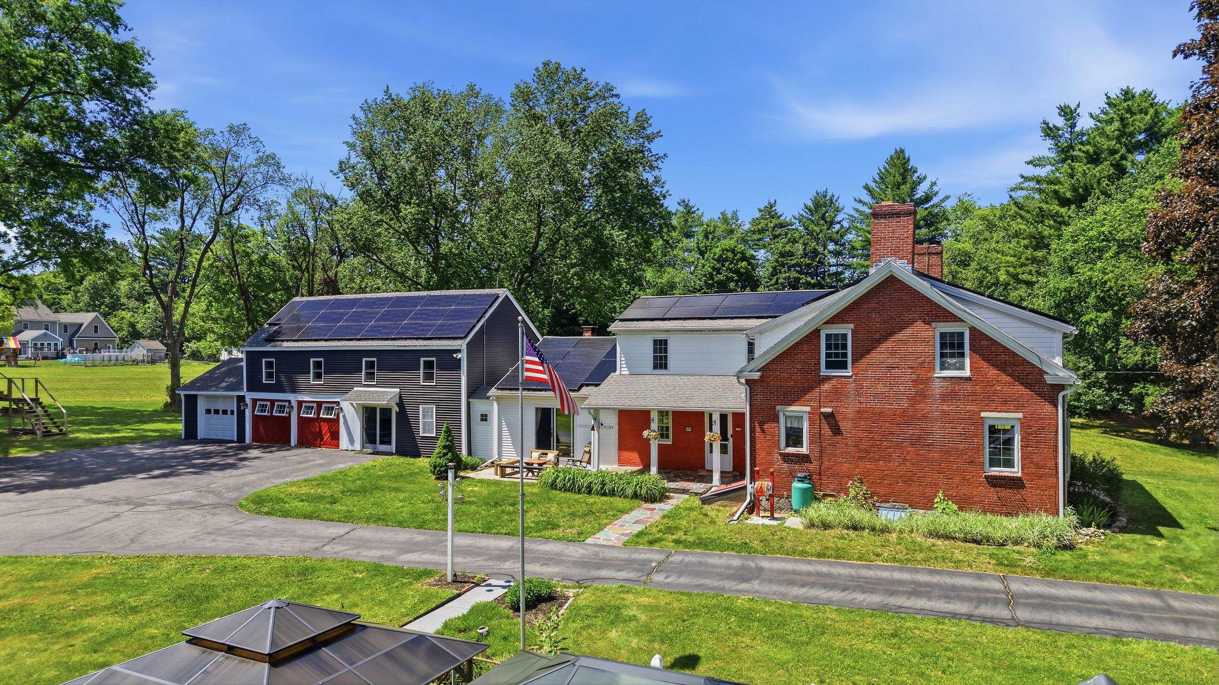 131 Clement Road Rollinsford, NH 03869 - Photo 4 of 59