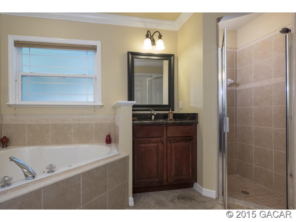 7610 Southwest 82nd Way Gainesville, FL 32608 - Photo 11 of 24 Jacuzzi Tub & Shower