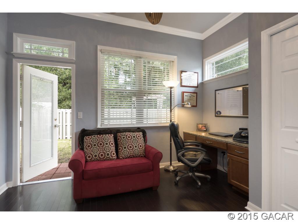7610 Southwest 82nd Way Gainesville, FL 32608 - Photo 12 of 24 Flex Space w/GRANITE desk