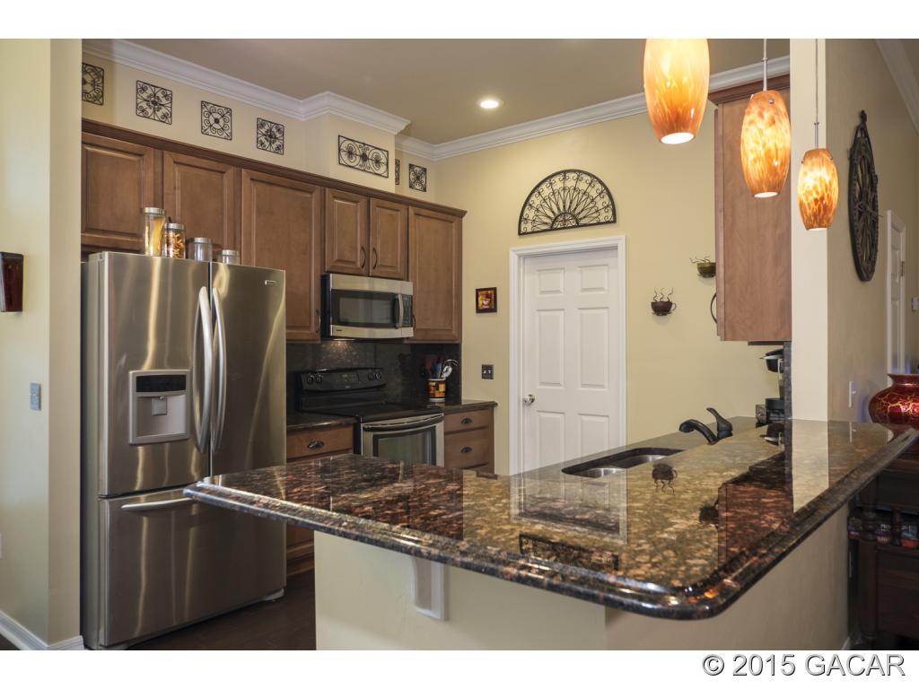 7610 Southwest 82nd Way Gainesville, FL 32608 - Photo 5 of 24 Kitchen w/GRANITE & Stainless